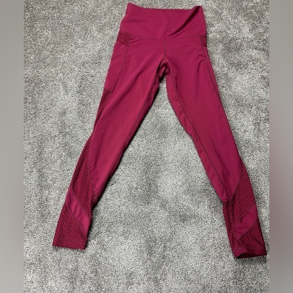 DYI (define your inspiration) women’s maroon leggings (S)
